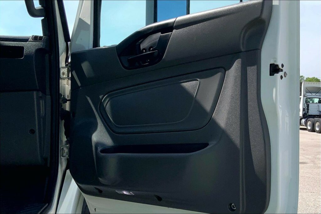 2021 CUM LT625 6×4 Day Cab