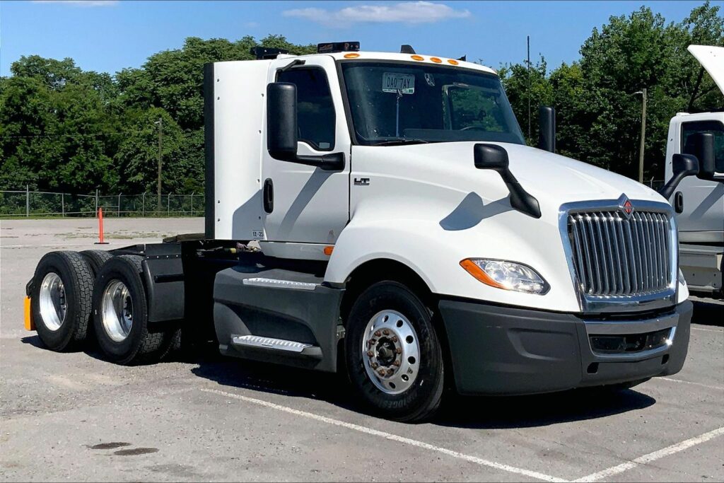 2021 CUM LT625 6×4 Day Cab