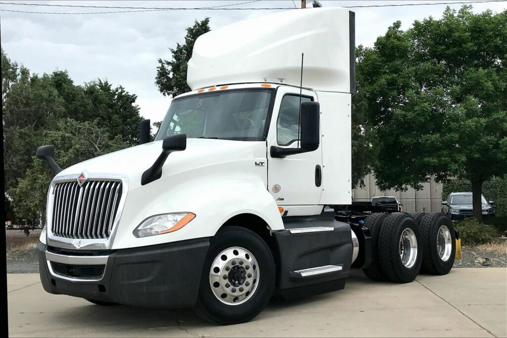 2021 INT LT625 6×4 Day Cab