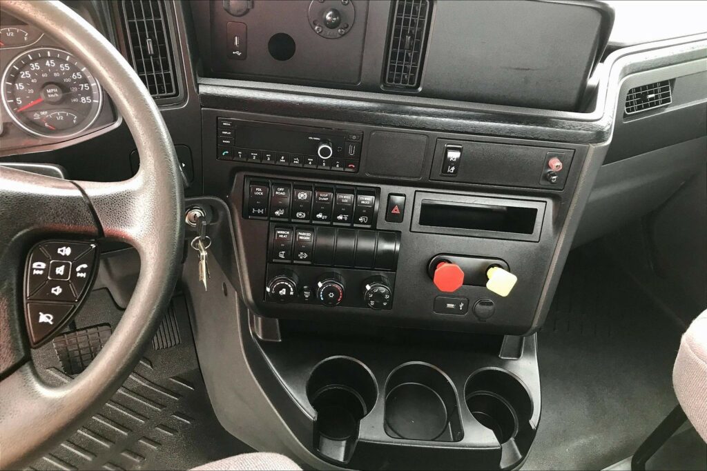 2021 INT LT625 6×4 Day Cab