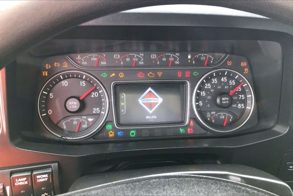 2021 INT LT625 6×4 Day Cab