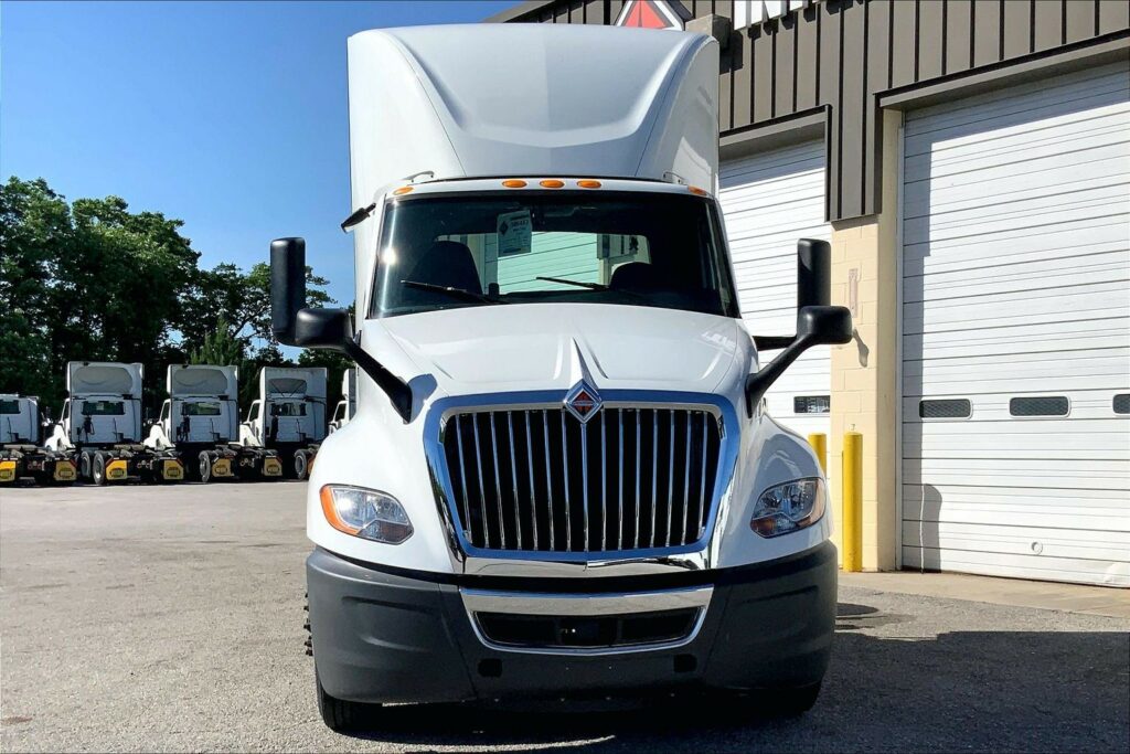 2021 INT LT625 6×4 Day Cab