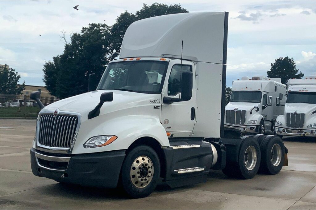 2021 INT LT625 6×4 Day Cab