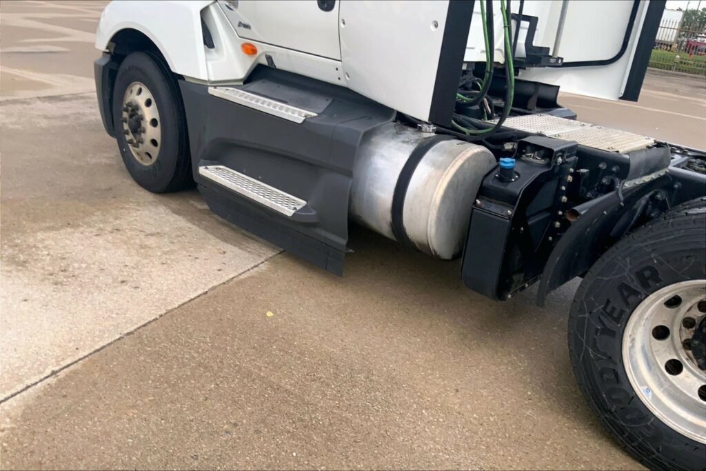 2021 INT LT625 6×4 Day Cab