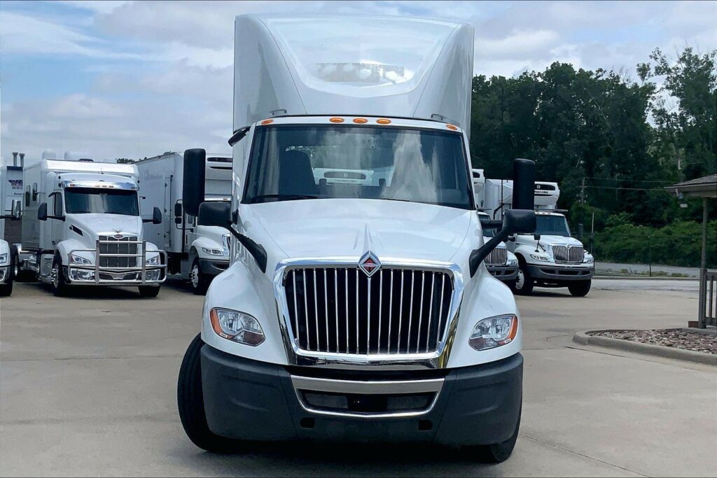 2021 INT LT625 6×4 Day Cab