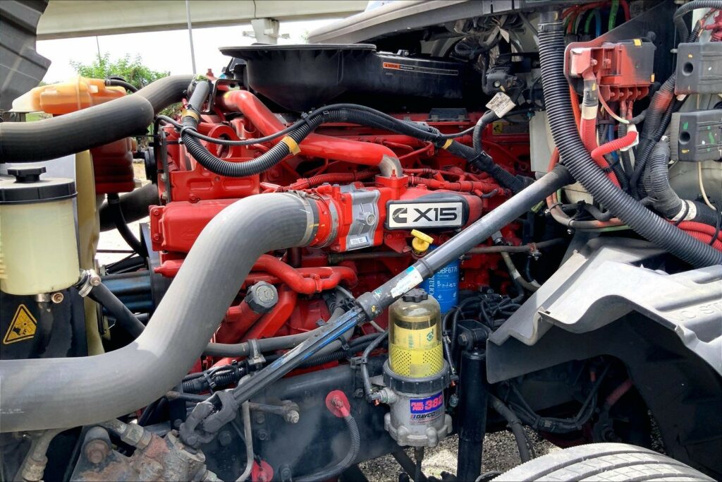 2021 CUM LT625 6×4 Day Cab