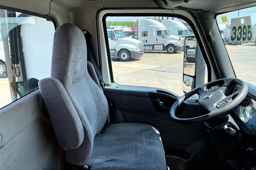 2022 CUM LT625 6×4 Day Cab