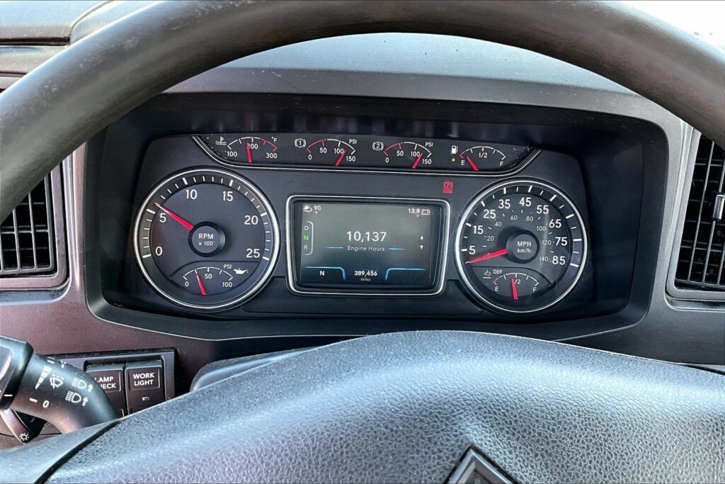 2022 CUM LT625 6×4 Day Cab