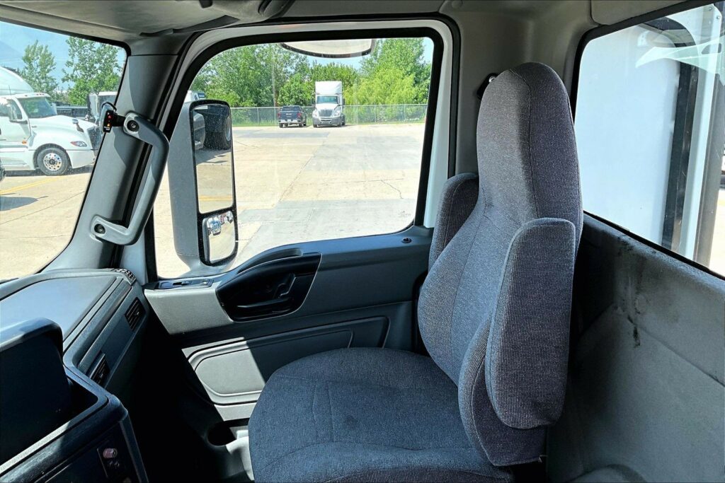 2022 CUM LT625 6×4 Day Cab