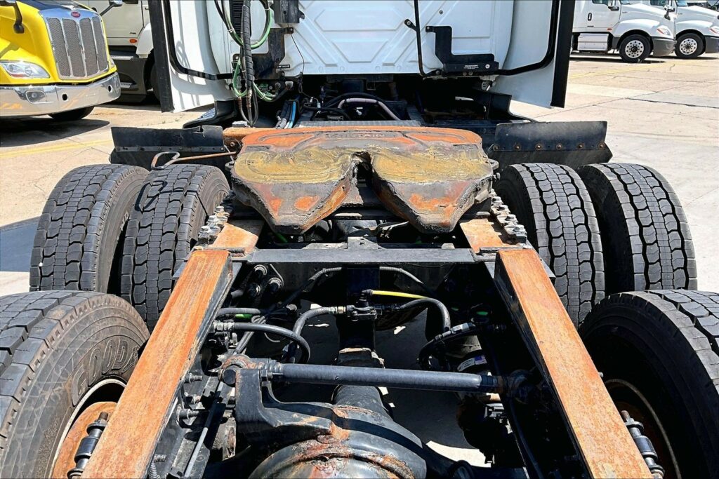 2022 CUM LT625 6×4 Day Cab