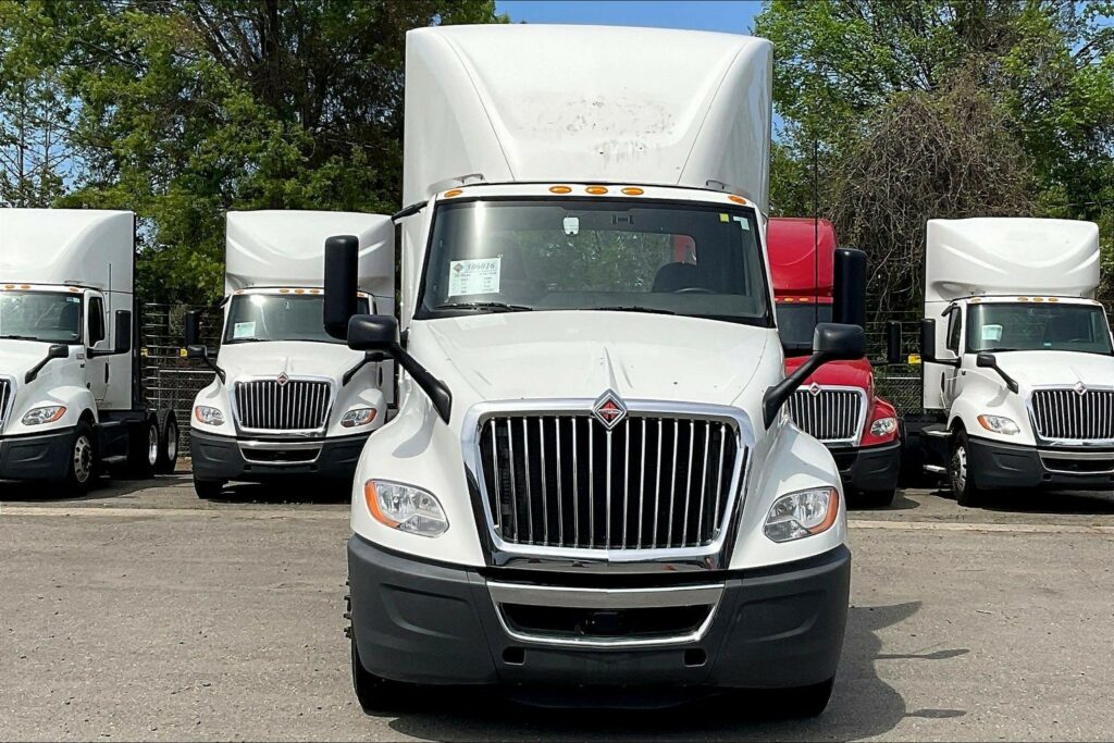 2021 INT LT625 6×4 Day Cab